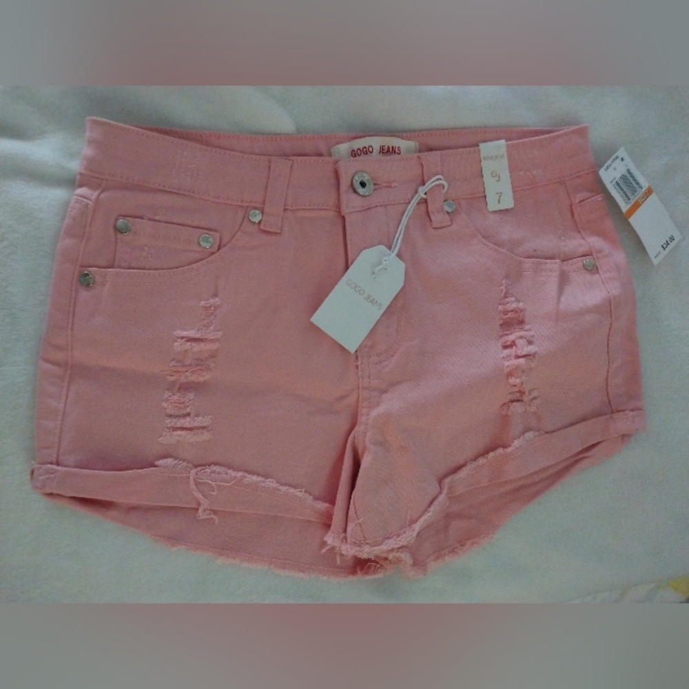 Gogo jeans, pink shorts. Distressed. Size 7. Nwt